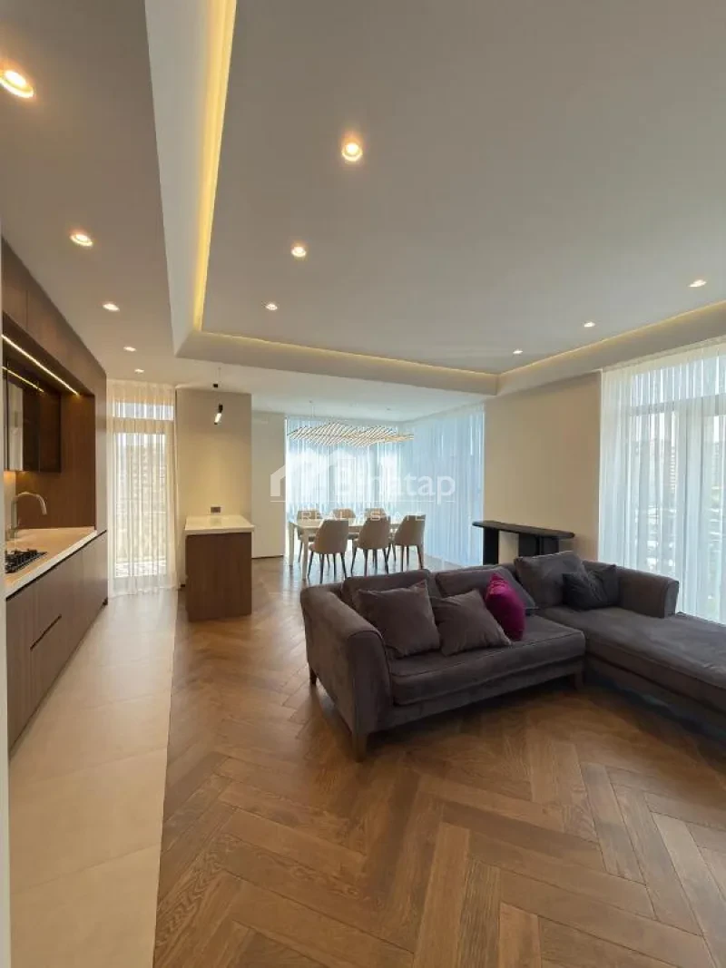 Satılır 3 otaqlı yeni tikili 113 m², 28 May m. — şəkil 2