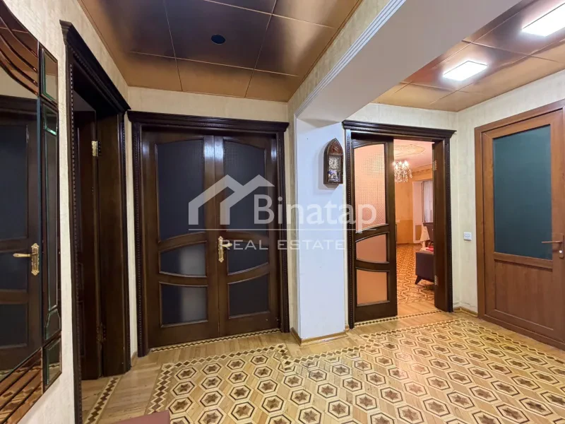 Satılır 4 otaqlı köhnə tikili 120 m², Elmlər Akademiyası m. — şəkil 2