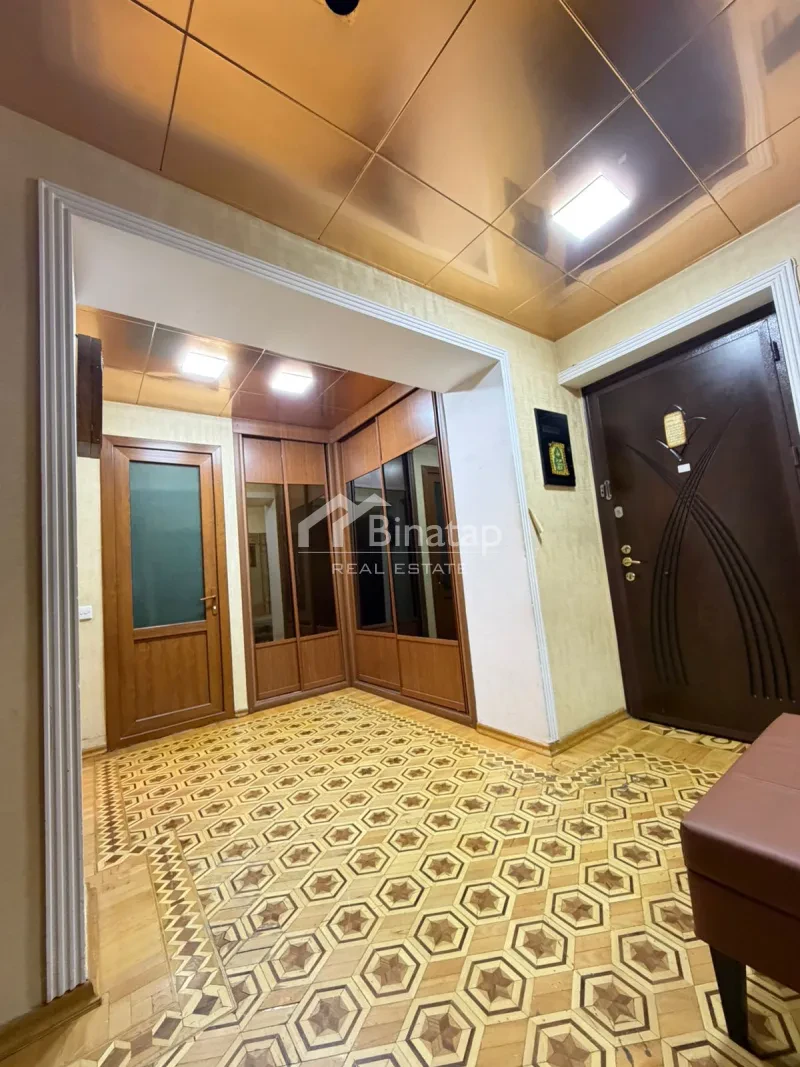 Satılır 4 otaqlı köhnə tikili 120 m², Elmlər Akademiyası m. — şəkil 13