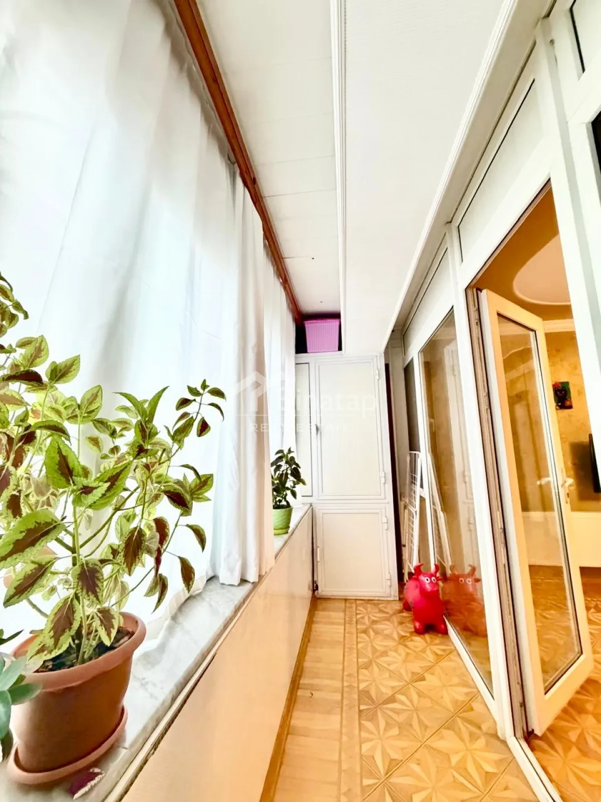 Satılır 4 otaqlı köhnə tikili 120 m², Elmlər Akademiyası m. — şəkil 17