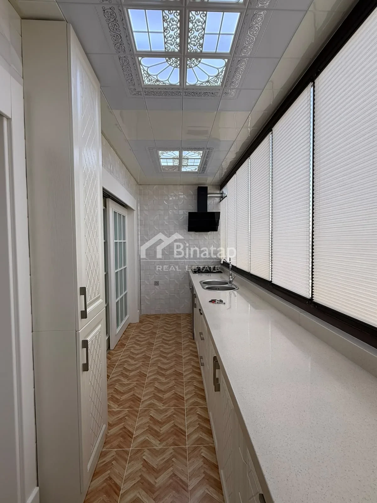 Satılır 2 otaqlı yeni tikili 75 m², 8 Noyabr m. — şəkil 8