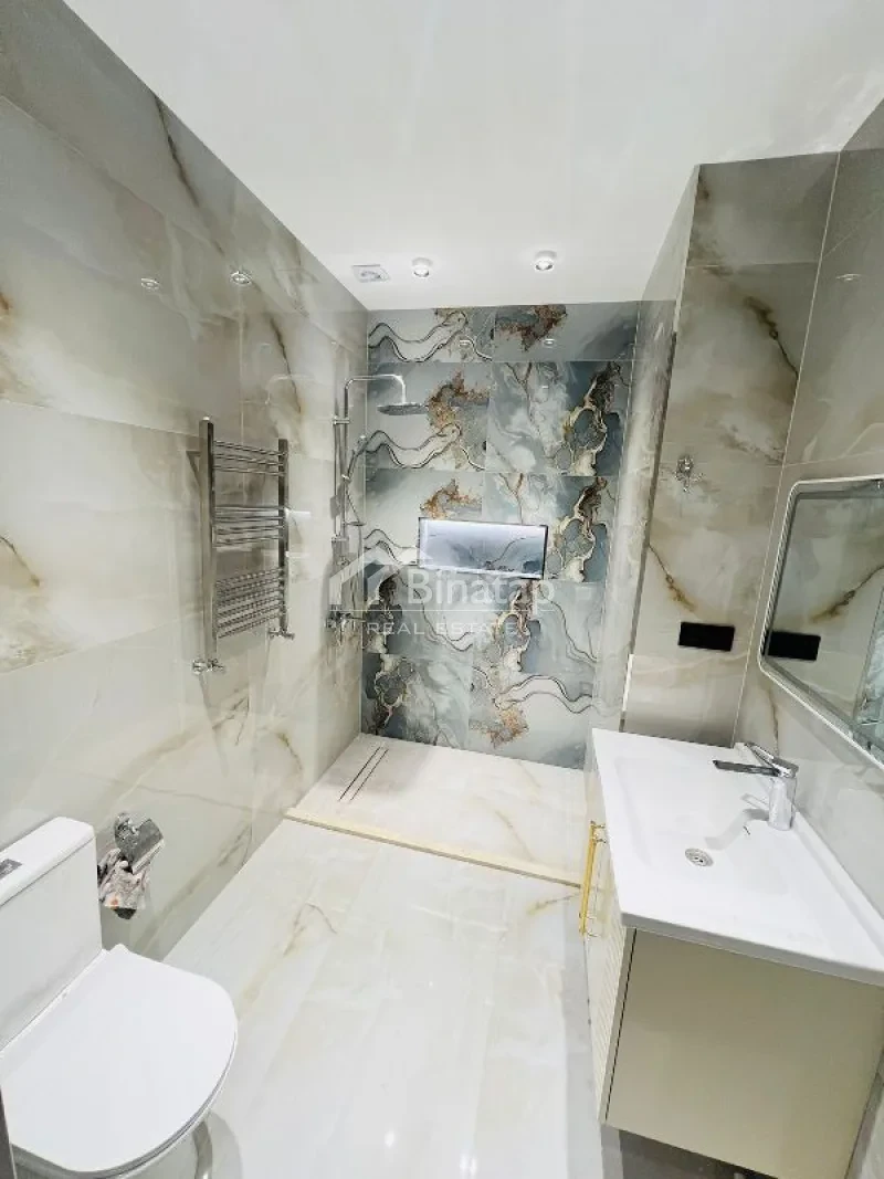 Satılır 2 otaqlı yeni tikili 71 m², 20 Yanvar m. — şəkil 19