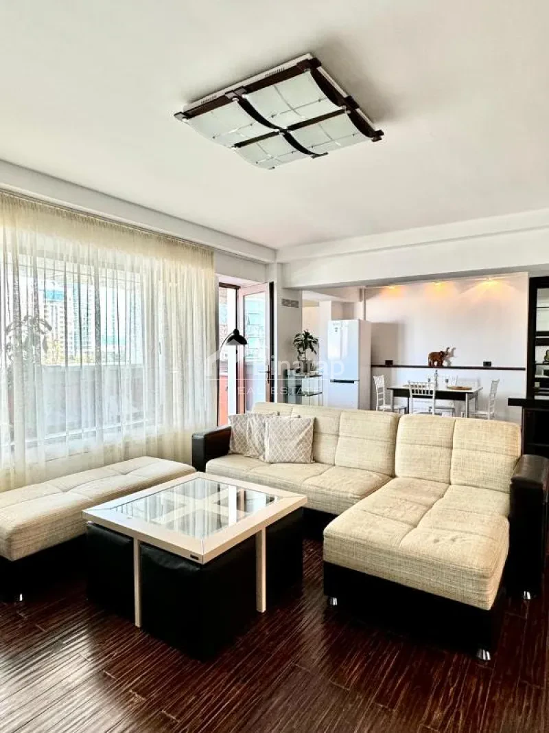 Satılır 3 otaqlı köhnə tikili 125 m², Sahil m.