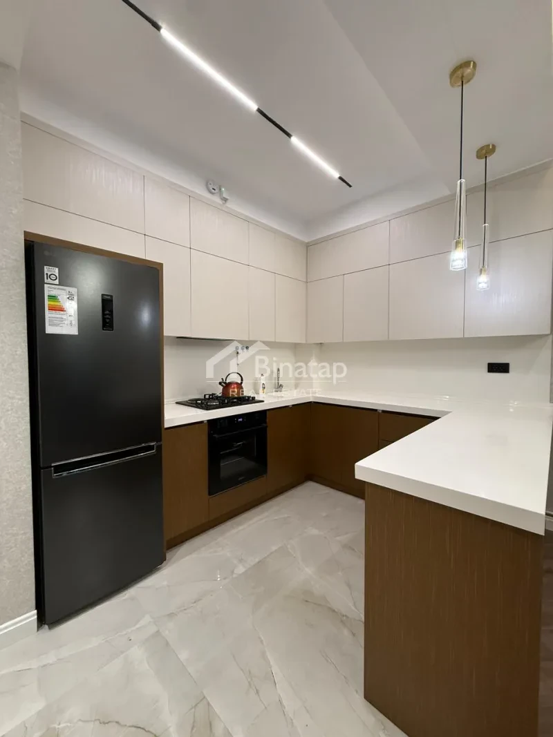 Сдаётся 2-комн. новостройка 85 м², м. Низами — фото 8