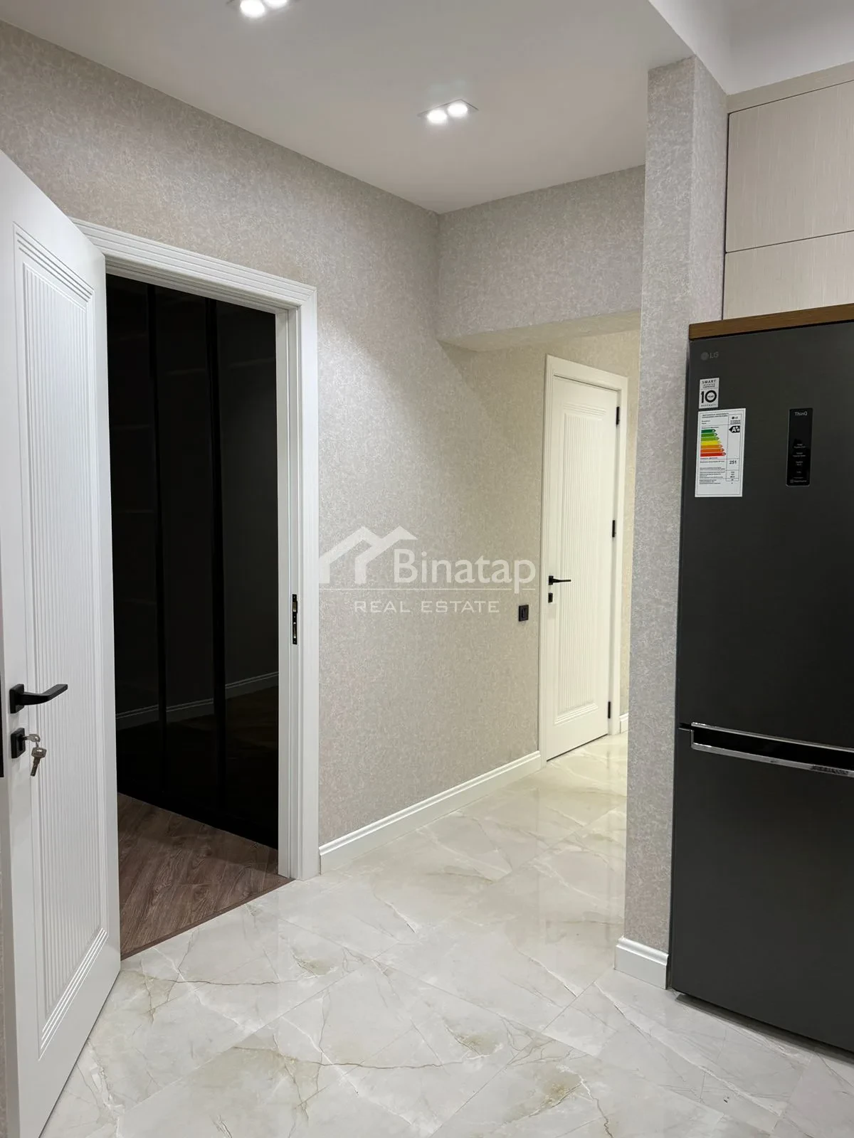 Сдаётся 2-комн. новостройка 85 м², м. Низами — фото 11