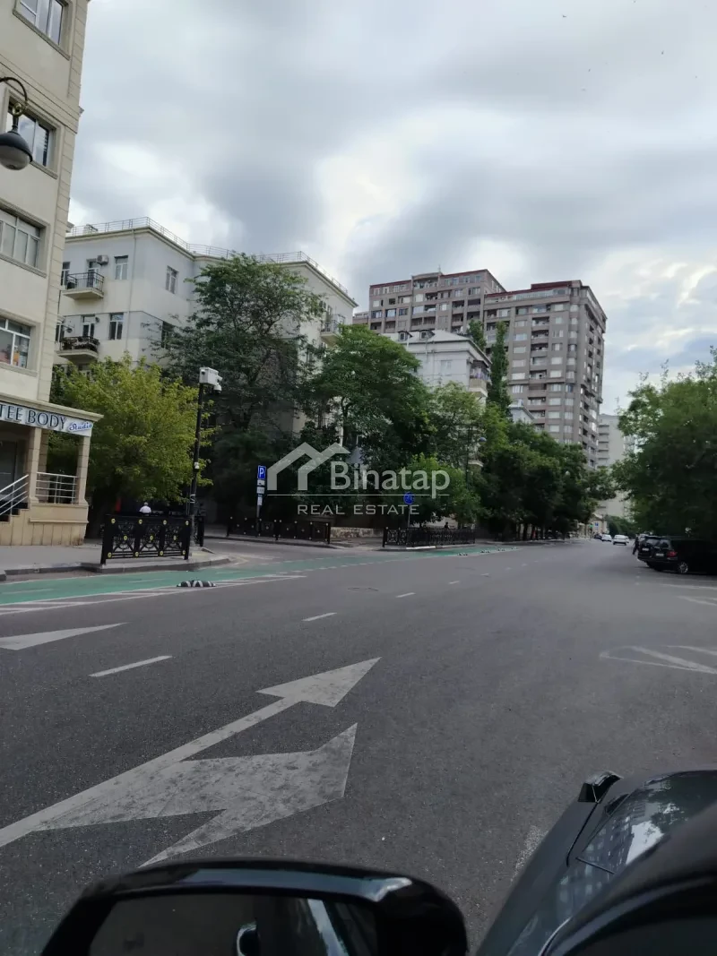Satılır 3 otaqlı köhnə tikili 75 m², 28 May m. — şəkil 8