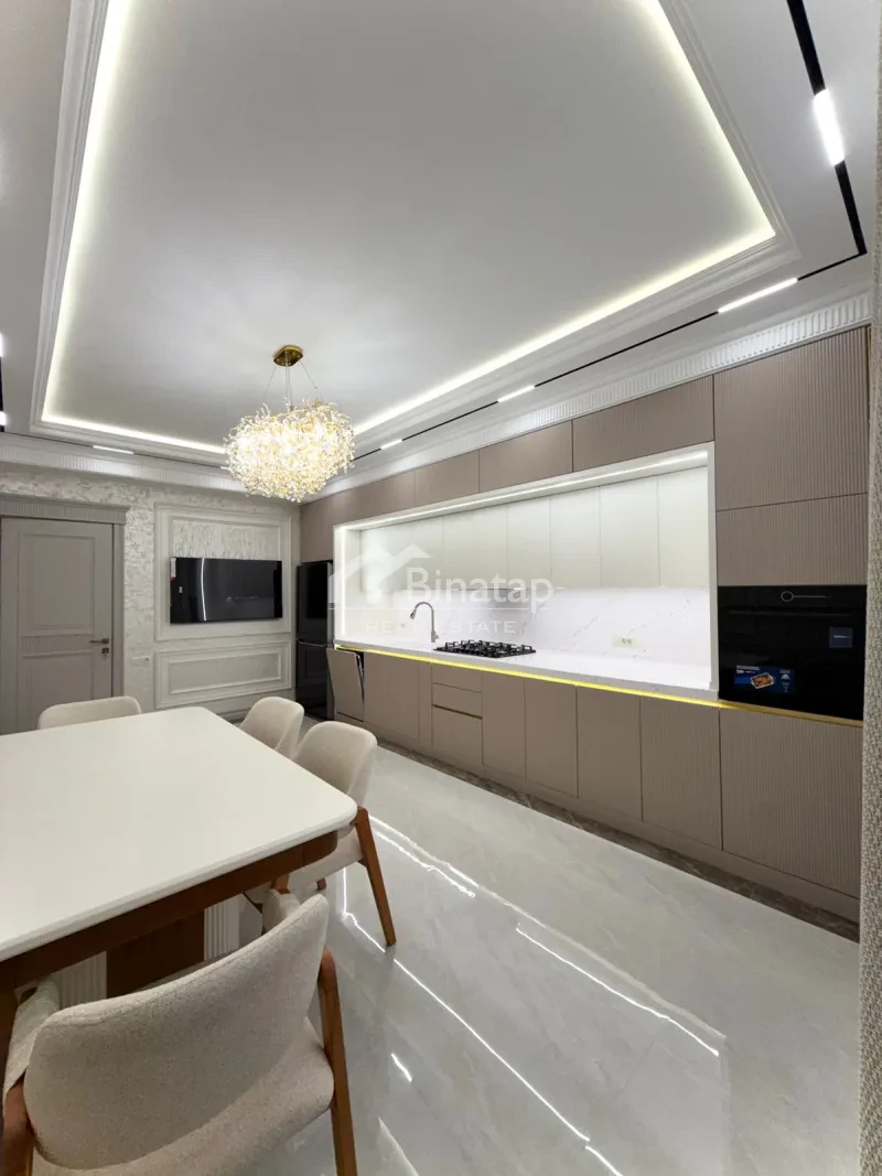 Satılır 4 otaqlı yeni tikili 233 m², 28 May m. — şəkil 9