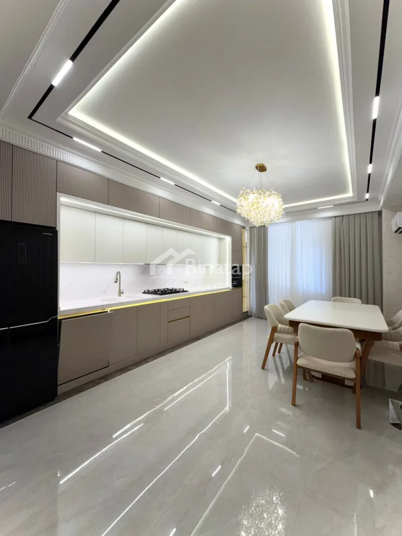 Satılır 4 otaqlı yeni tikili 233 m², 28 May m. — şəkil 11