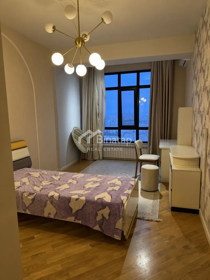 Satılır 3 otaqlı yeni tikili 90 m², İnşaatçılar m.