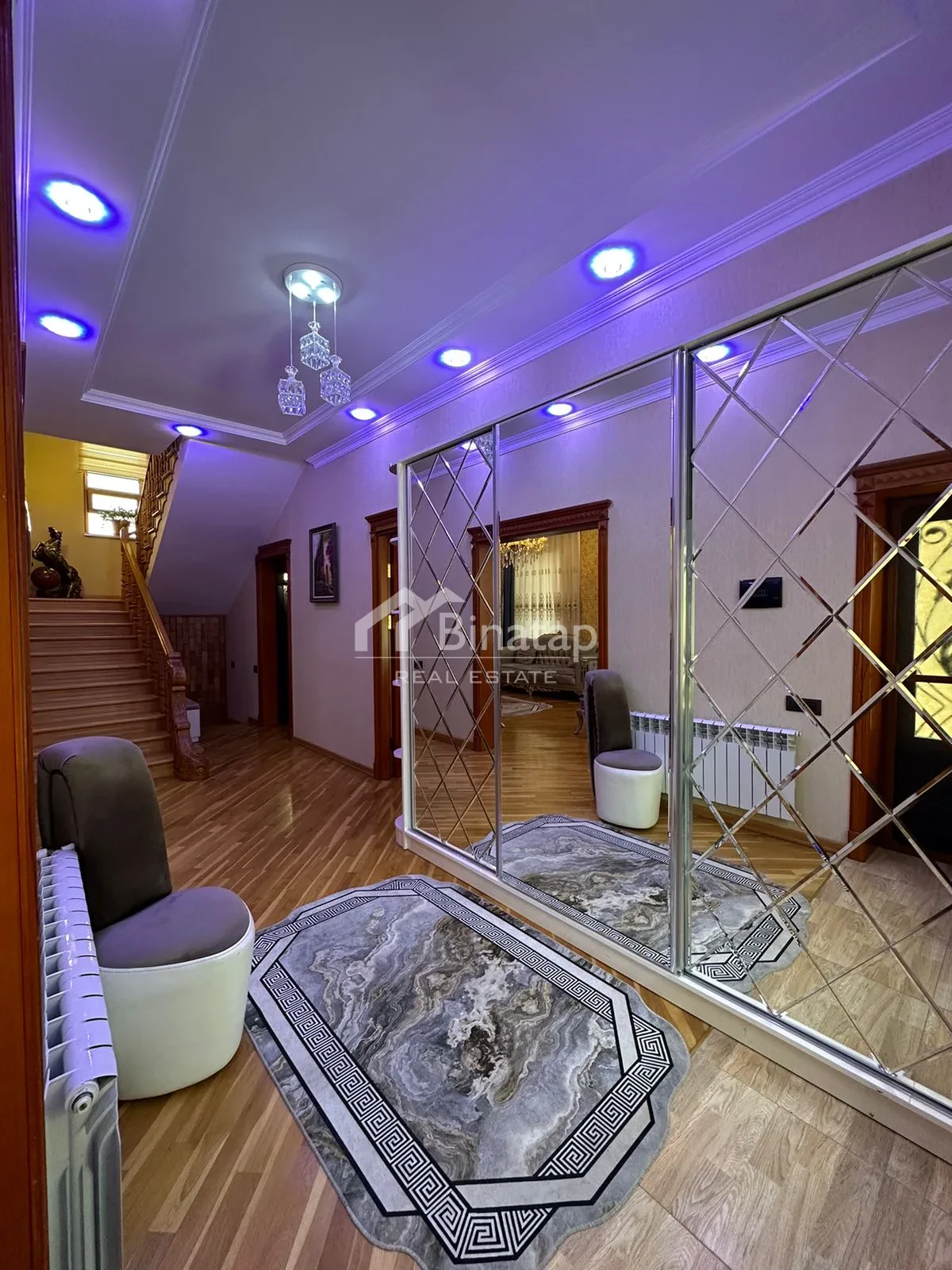 Satılır 5 otaqlı həyət evi / bağ evi 285 m², Bakıxanov qəs. — şəkil 7