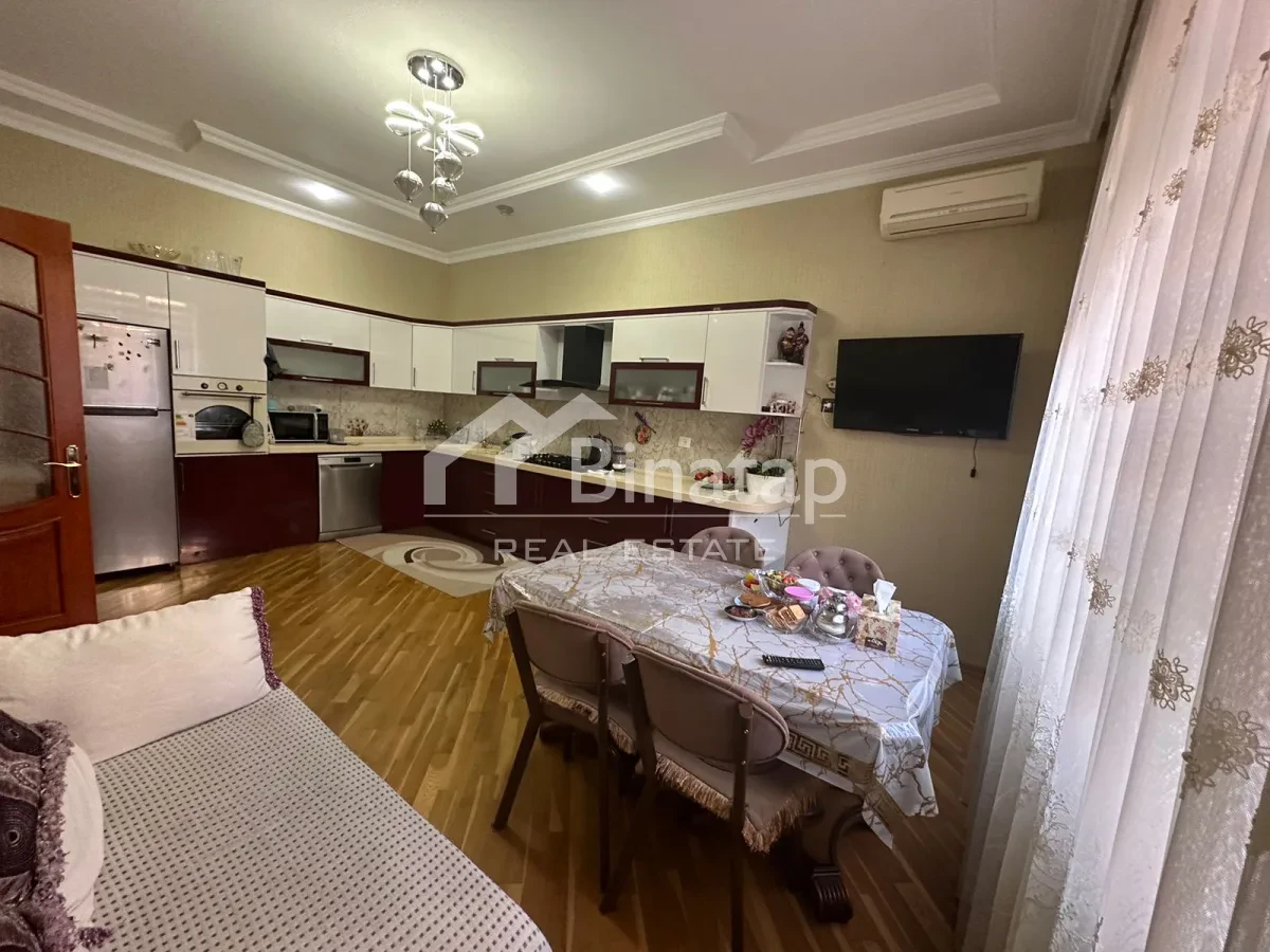 Satılır 5 otaqlı həyət evi / bağ evi 285 m², Bakıxanov qəs. — şəkil 9