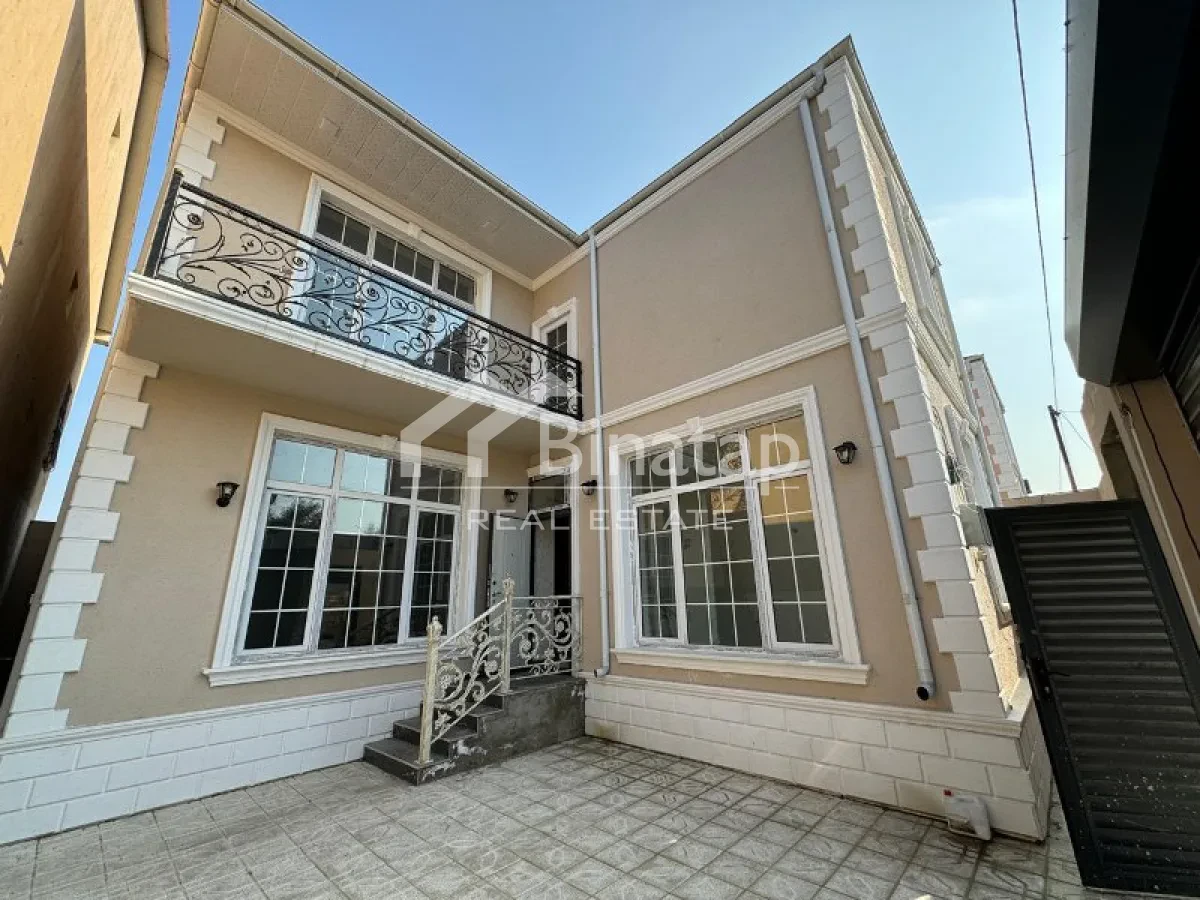 Satılır 5 otaqlı həyət evi / bağ evi 180 m², Həzi Aslanov qəs. — şəkil 1