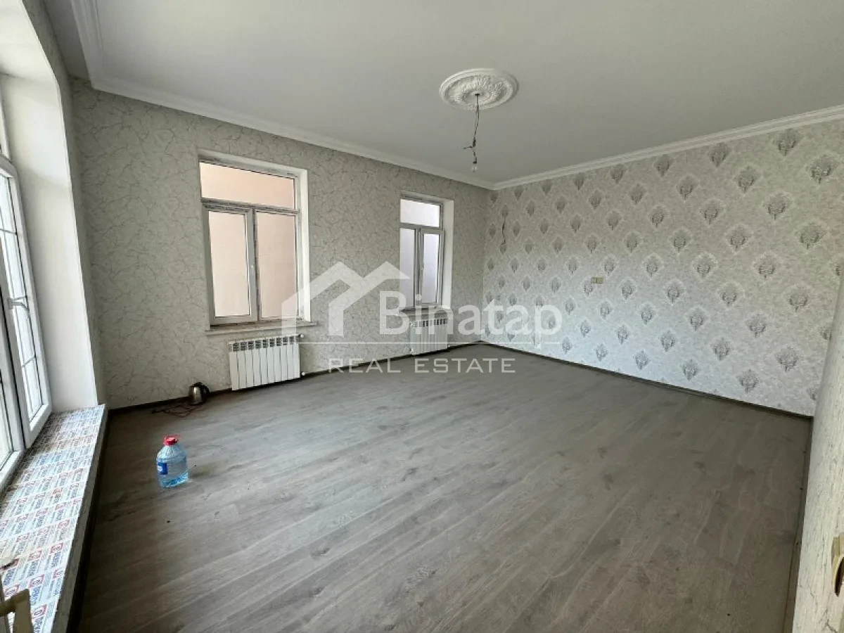 Satılır 5 otaqlı həyət evi / bağ evi 180 m², Həzi Aslanov qəs. — şəkil 2