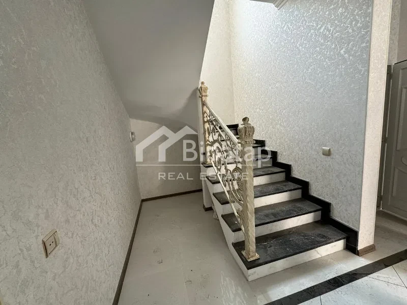 Satılır 5 otaqlı həyət evi / bağ evi 180 m², Həzi Aslanov qəs. — şəkil 8