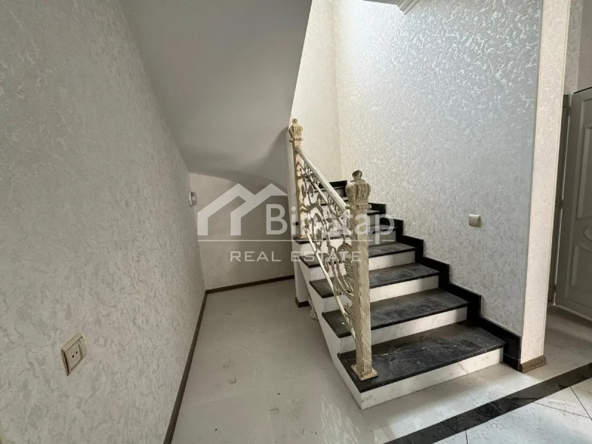 Satılır 5 otaqlı həyət evi / bağ evi 180 m², Həzi Aslanov qəs. — şəkil 8