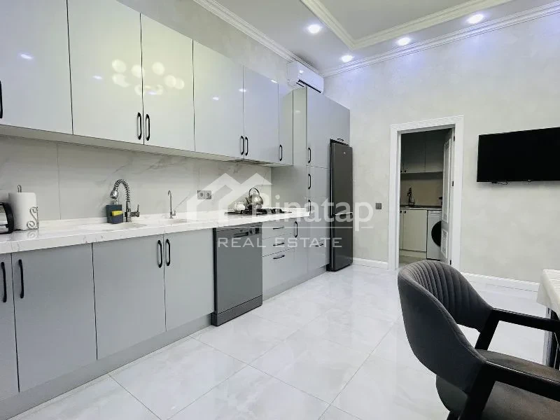 Satılır 3 otaqlı həyət evi / bağ evi 160 m², Həzi Aslanov qəs. — şəkil 14