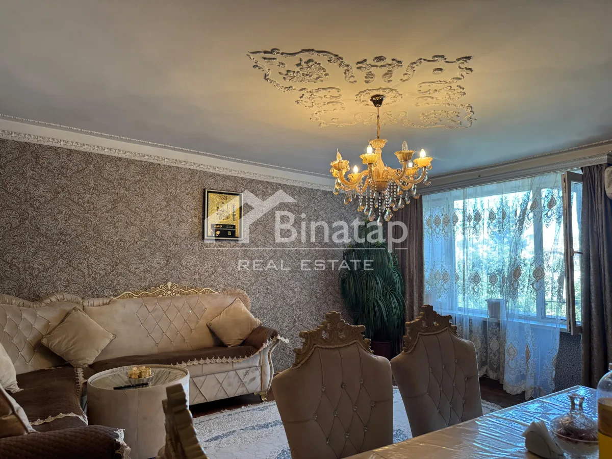 Satılır 2 otaqlı köhnə tikili 75 m², Gənclik m. — şəkil 1