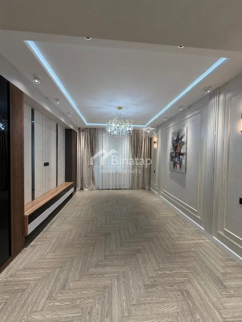 Satılır 3 otaqlı yeni tikili 137 m², 28 May m.