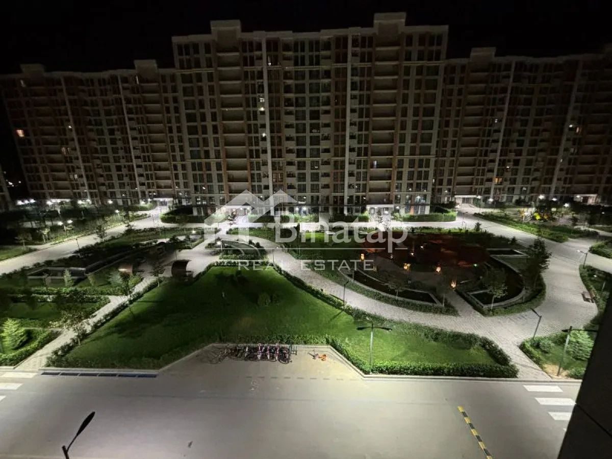 Satılır 2 otaqlı yeni tikili 50 m², İnşaatçılar m. — şəkil 1