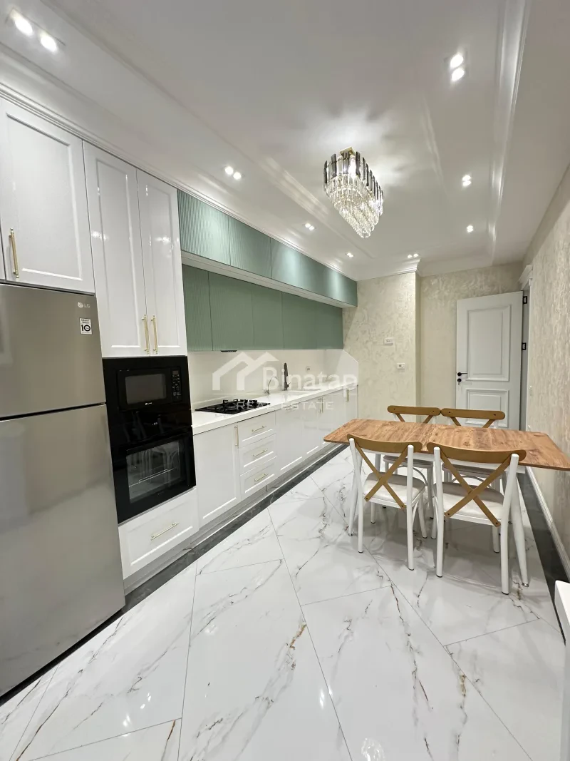 Satılır 2 otaqlı yeni tikili 108 m², 28 May m. — şəkil 10