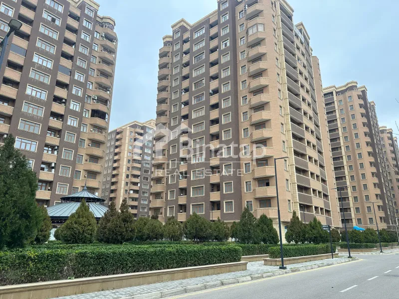 Satılır 2 otaqlı yeni tikili 108 m², 28 May m. — şəkil 17