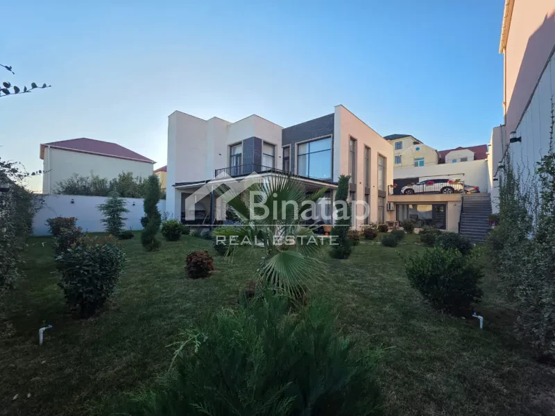 Satılır 8 otaqlı həyət evi / bağ evi 400 m², Badamdar qəs.