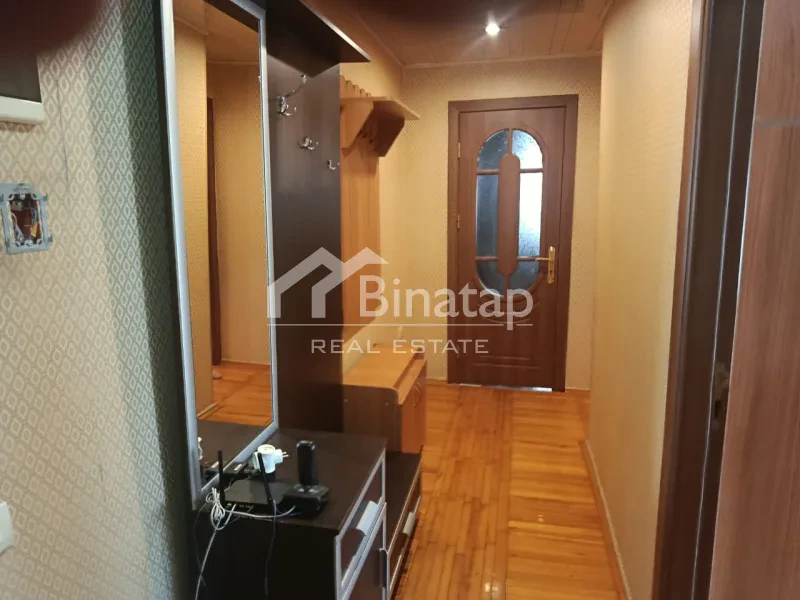 Satılır 3 otaqlı köhnə tikili 64.5 m², Memar Əcəmi m.