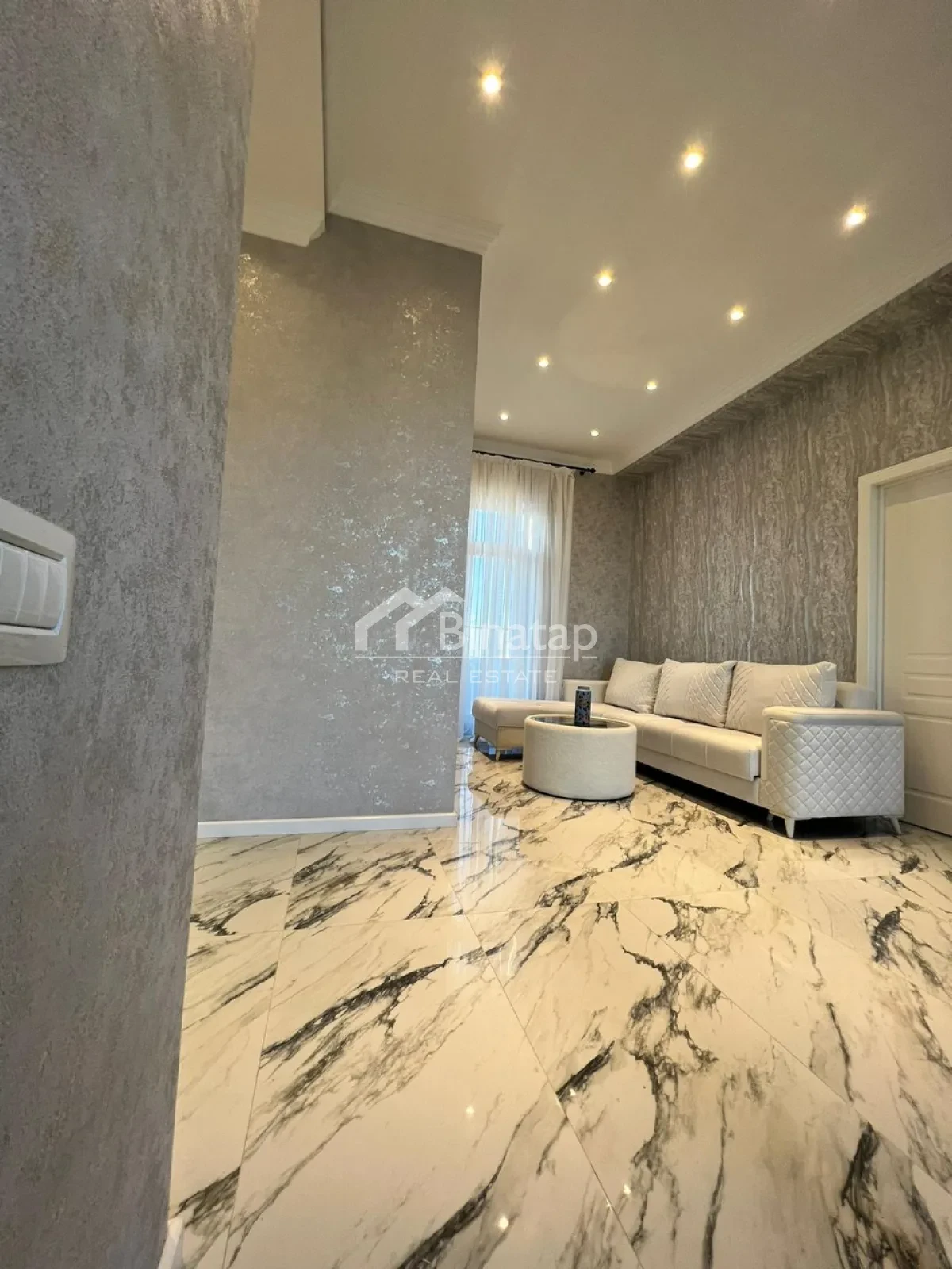 Satılır 6 otaqlı həyət evi / bağ evi 400 m², Badamdar qəs. — şəkil 5