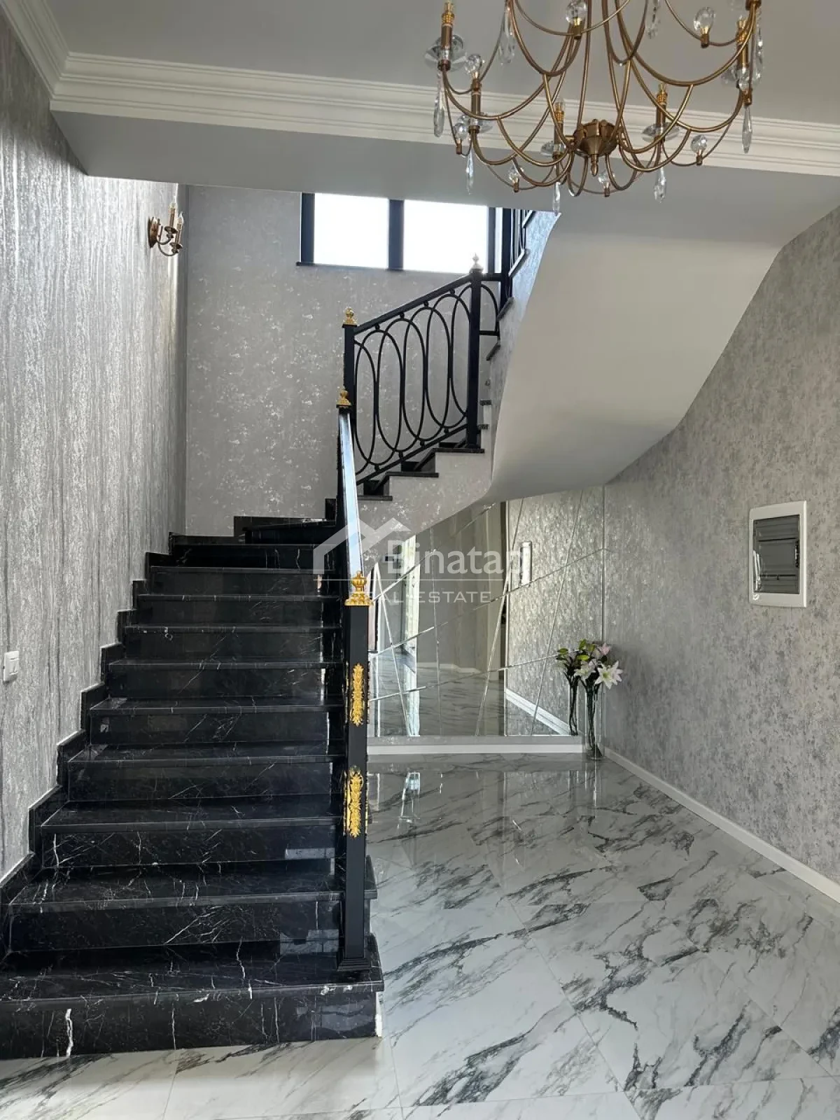 Satılır 6 otaqlı həyət evi / bağ evi 400 m², Badamdar qəs. — şəkil 12