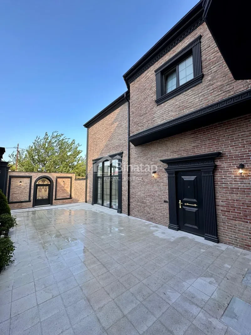 Satılır 5 otaqlı həyət evi / bağ evi 250 m², Badamdar qəs. — şəkil 3