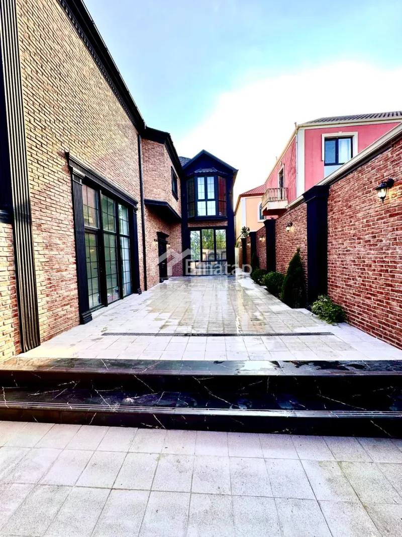 Satılır 5 otaqlı həyət evi / bağ evi 250 m², Badamdar qəs. — şəkil 7