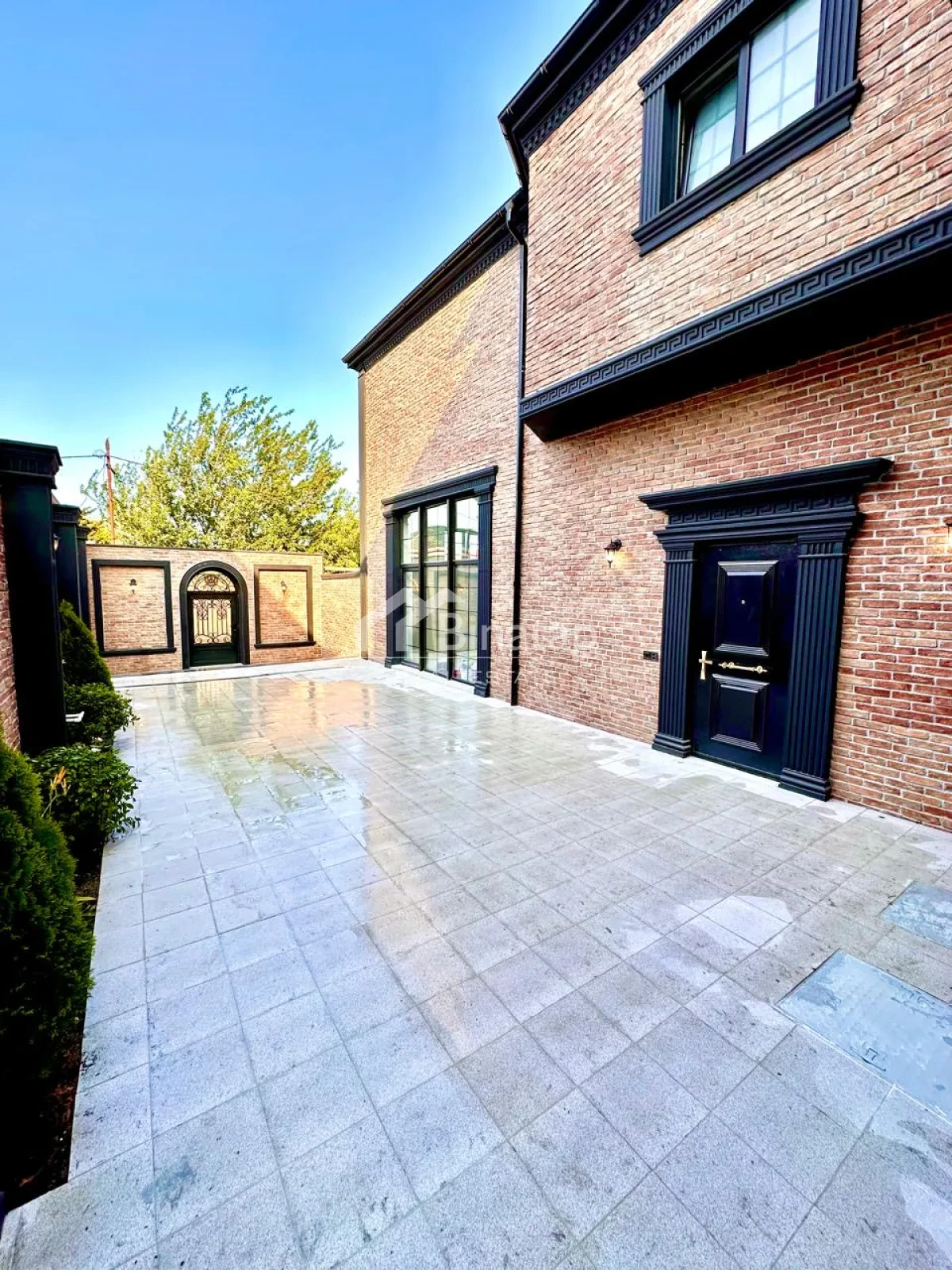 Satılır 5 otaqlı həyət evi / bağ evi 250 m², Badamdar qəs. — şəkil 8