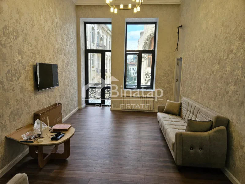 İcarəyə verilir 3 otaqlı köhnə tikili 80 m², Sahil m.