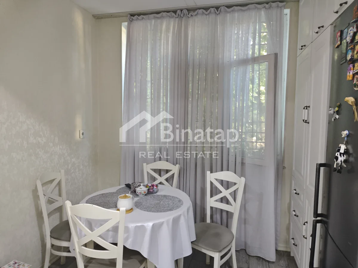Satılır 3 otaqlı köhnə tikili 70 m², Elmlər Akademiyası m. — şəkil 6