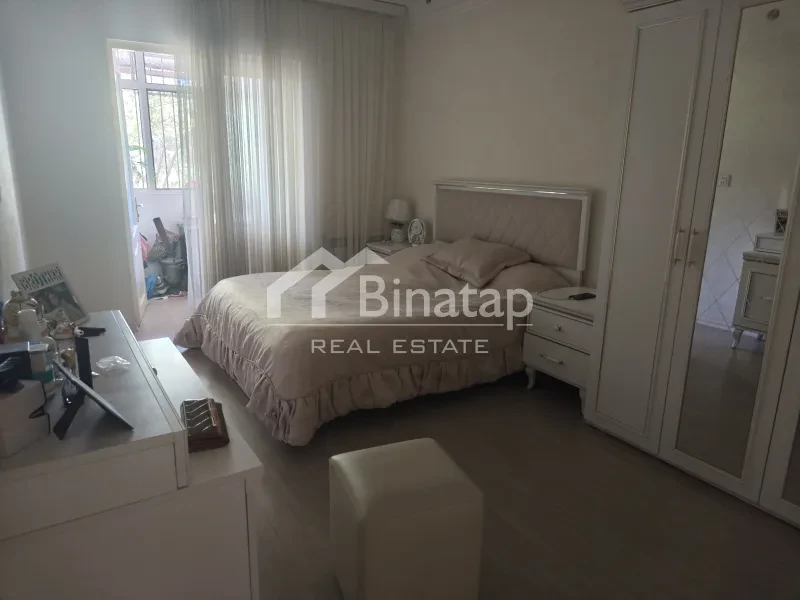 Satılır 3 otaqlı köhnə tikili 70 m², Elmlər Akademiyası m. — şəkil 8