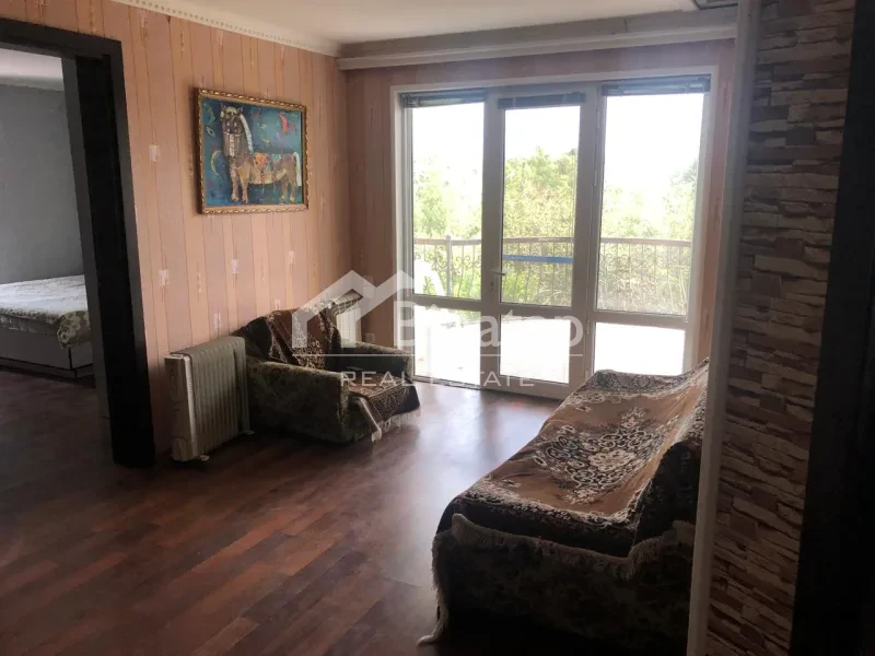 Satılır 6 otaqlı həyət evi / bağ evi 175 m², Xaçmaz r.