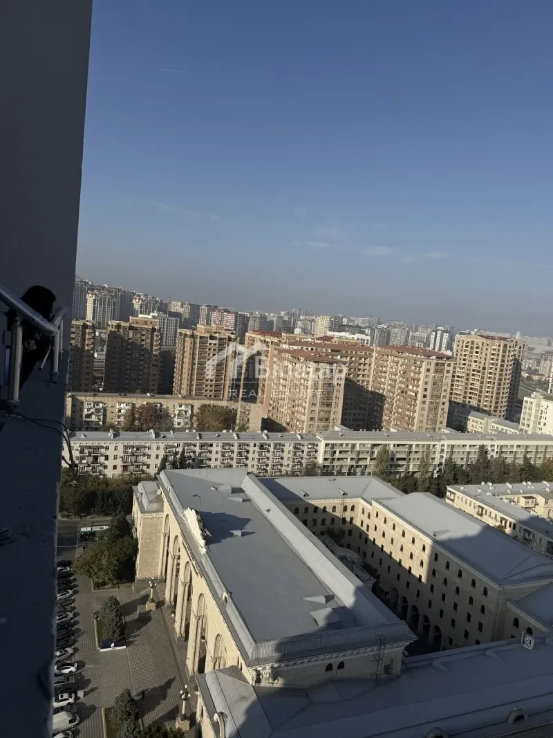 Продаётся 3-комн. новостройка 190 м², м. Джафар Джаббарлы — фото 3