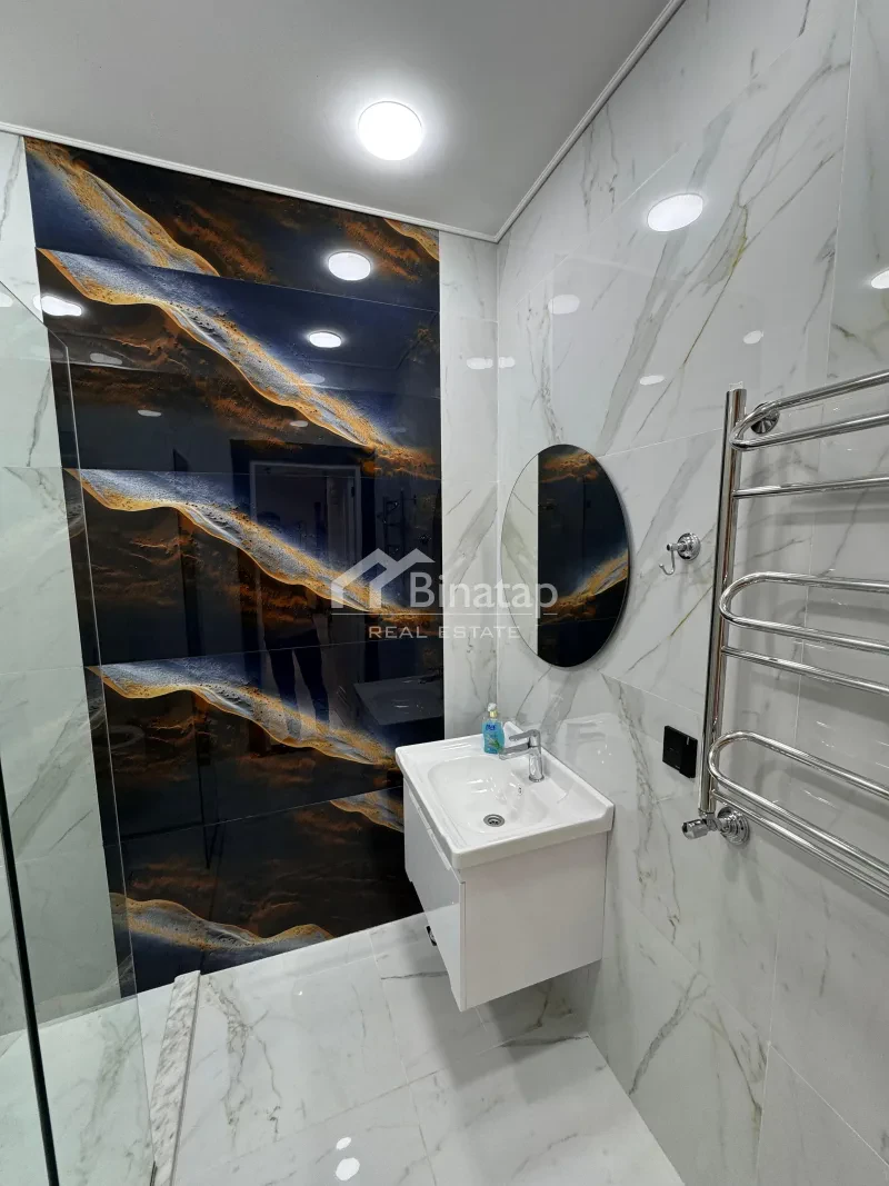İcarəyə verilir 3 otaqlı yeni tikili 135 m², 28 May m. — şəkil 20