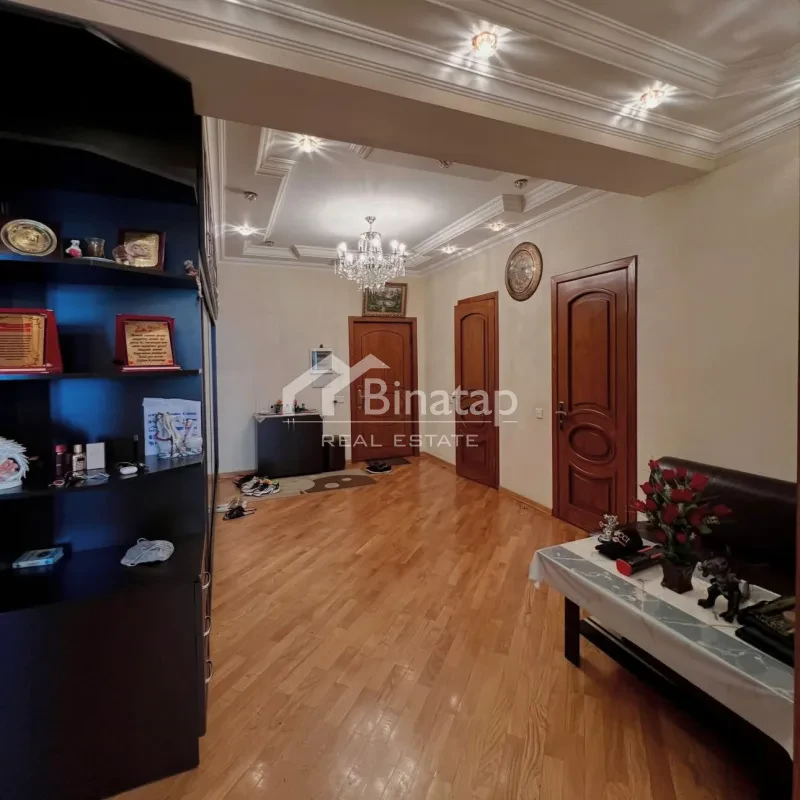 Продаётся 3-комн. новостройка 120 м², м. Иншаатчылар