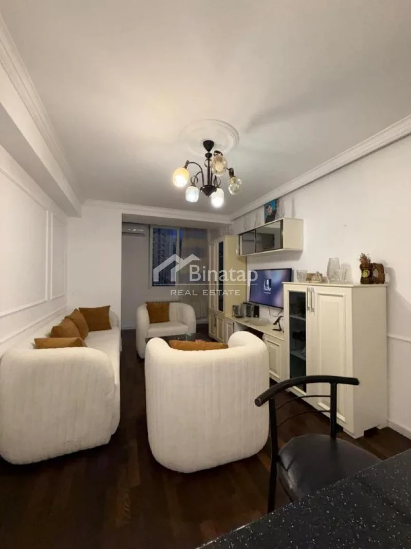 Satılır 2 otaqlı köhnə tikili 45 m², Gənclik m.