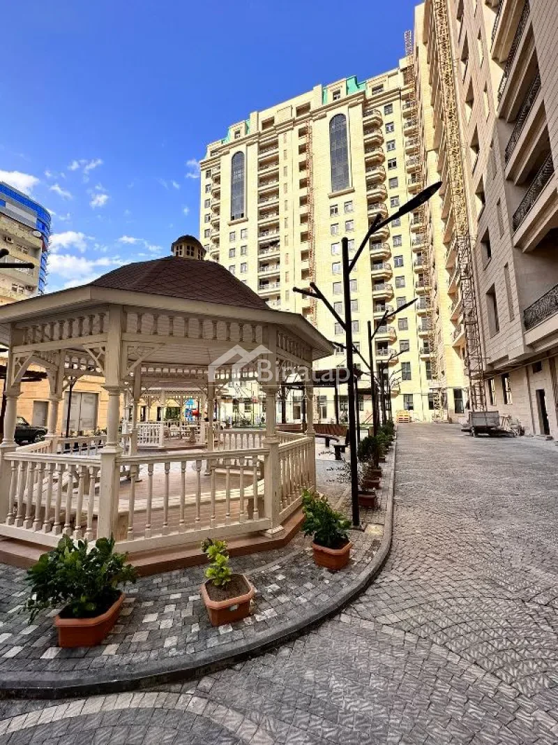 Satılır 4 otaqlı yeni tikili 211 m², Nizami m. — şəkil 3