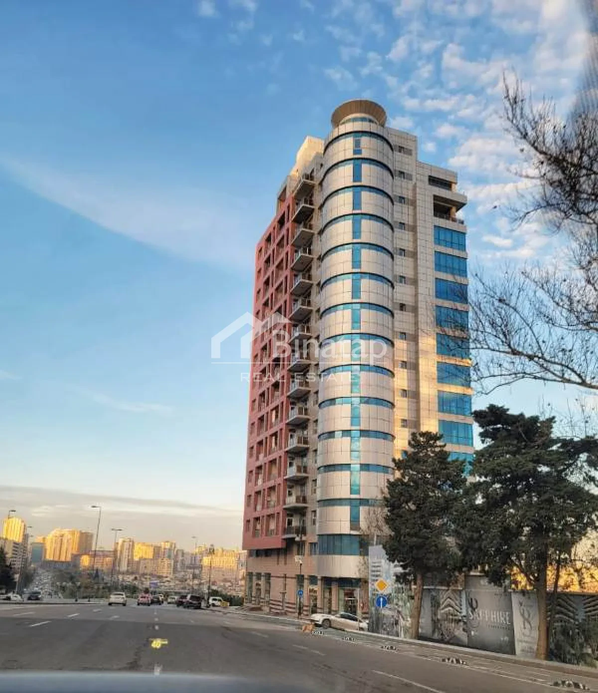 Satılır 4 otaqlı yeni tikili 250 m², İçərişəhər m. — şəkil 1