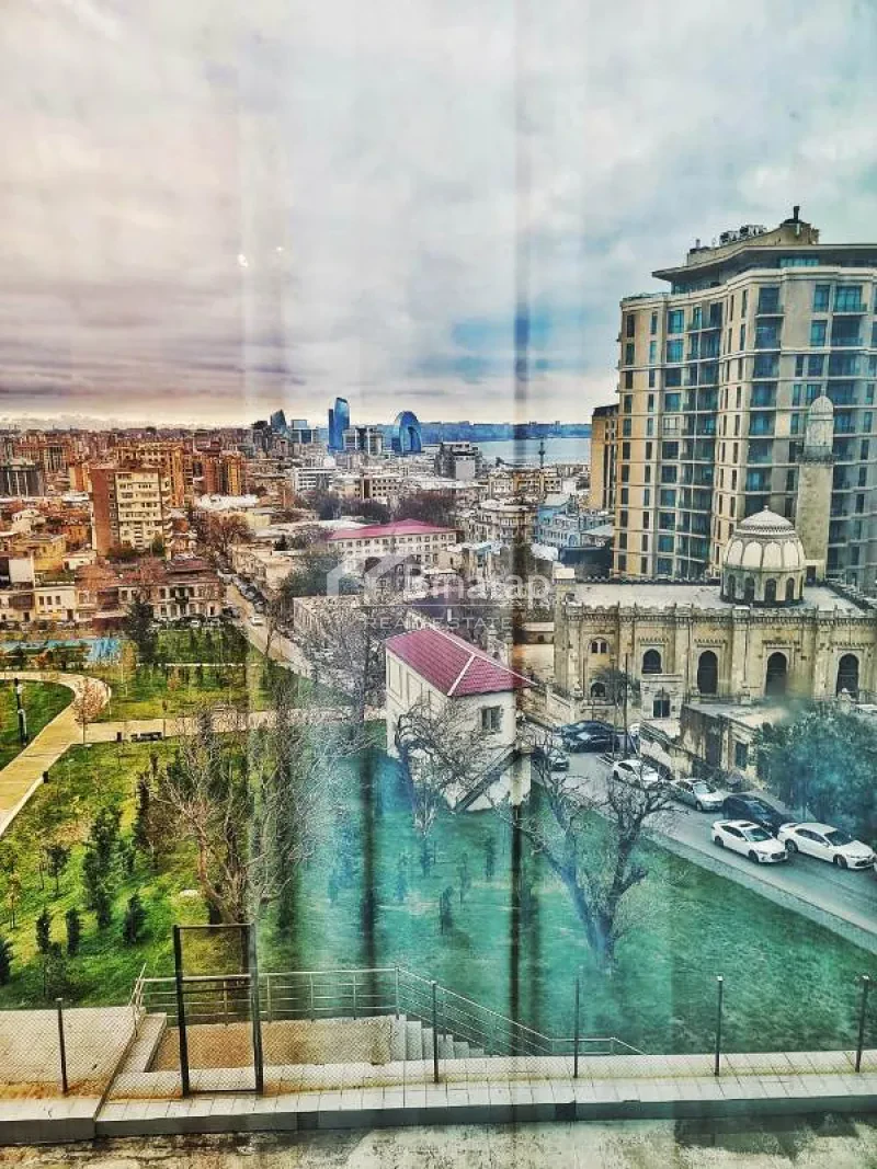 Satılır 4 otaqlı yeni tikili 250 m², İçərişəhər m. — şəkil 18