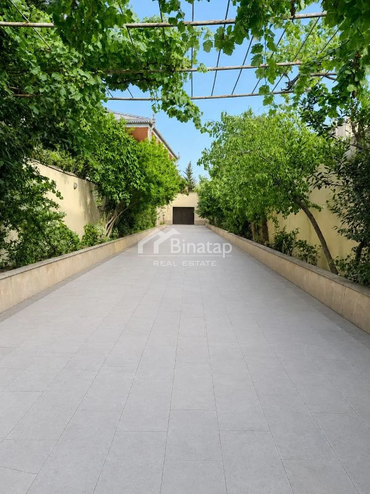 Satılır 7 otaqlı həyət evi / bağ evi 400 m², Bakıxanov qəs. — şəkil 2
