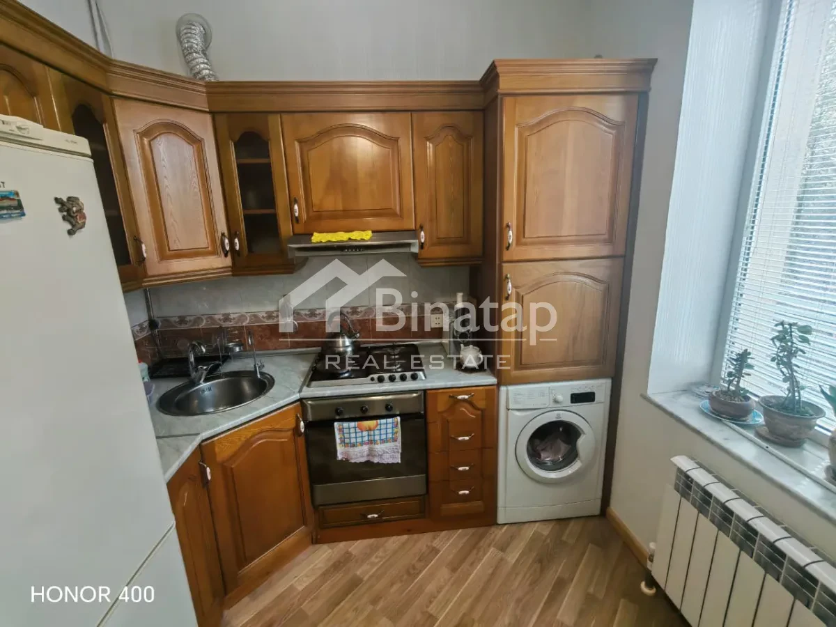 Satılır 3 otaqlı köhnə tikili 80 m², Xətai m. — şəkil 11