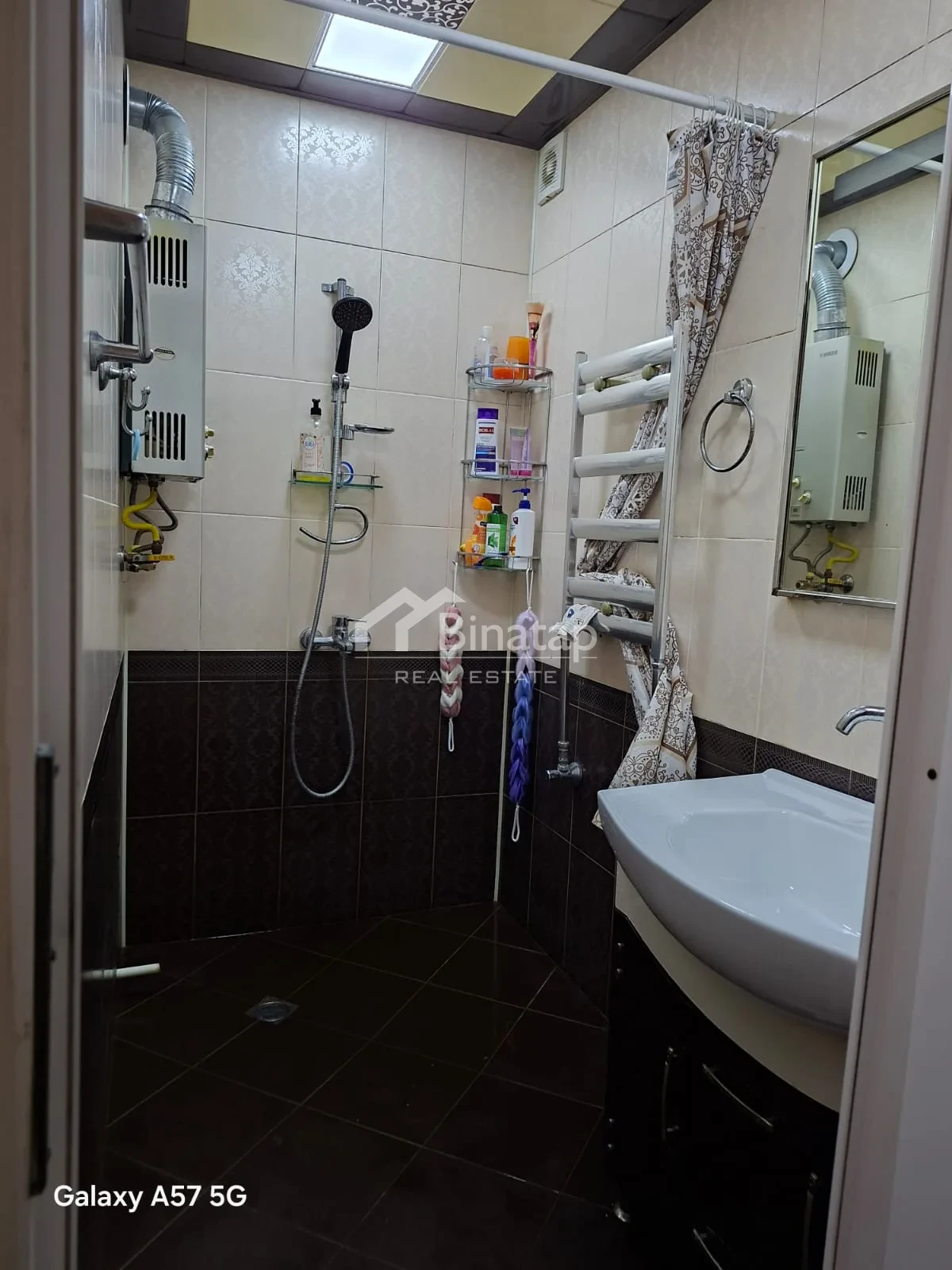 Продаётся 3-комн. квартира 85 м², м. Нефтчиляр — фото 8