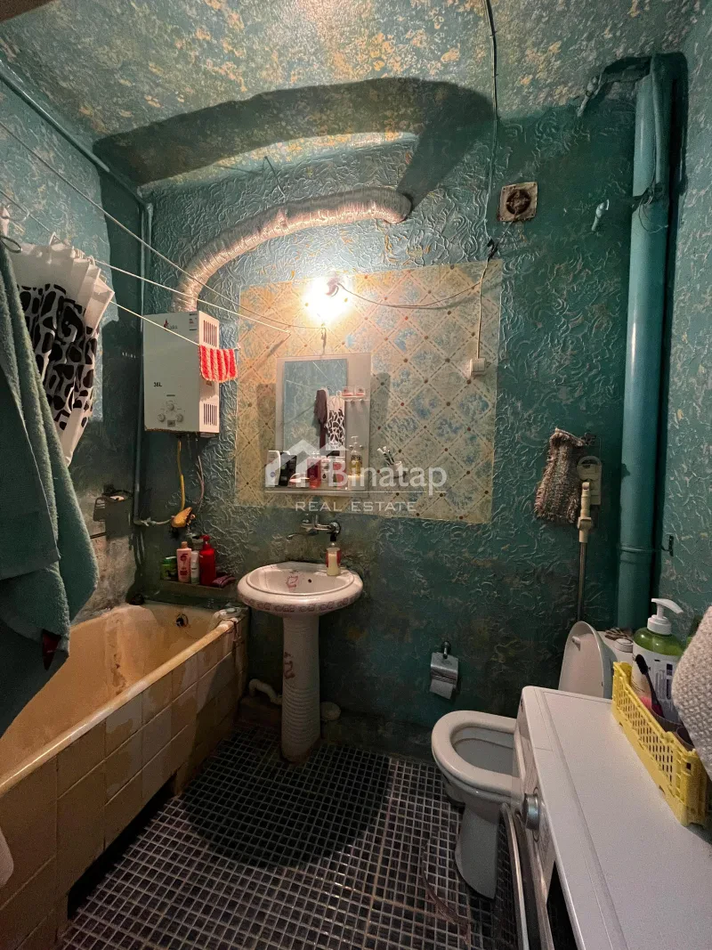 Satılır 3 otaqlı köhnə tikili 54.40 m², Qara Qarayev m. — şəkil 10