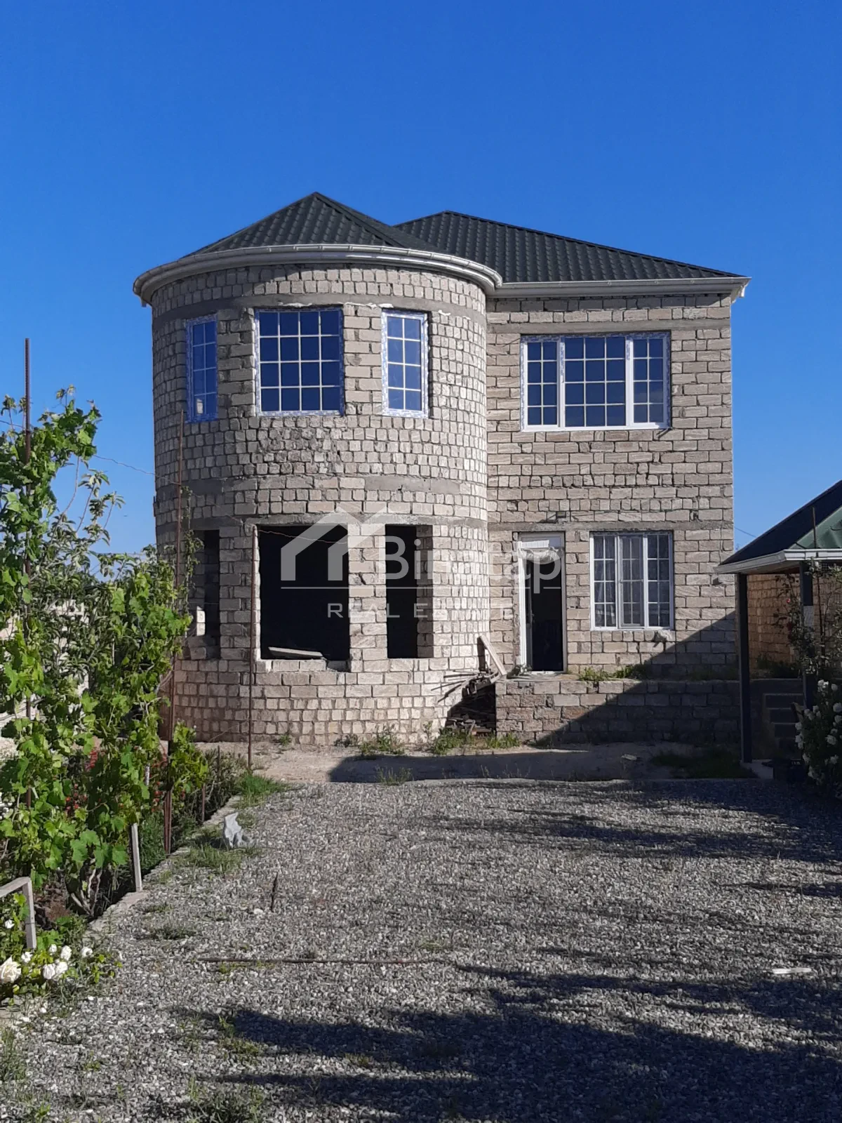 Satılır 6 otaqlı həyət evi / bağ evi 240 m², Abşeron r. — şəkil 1