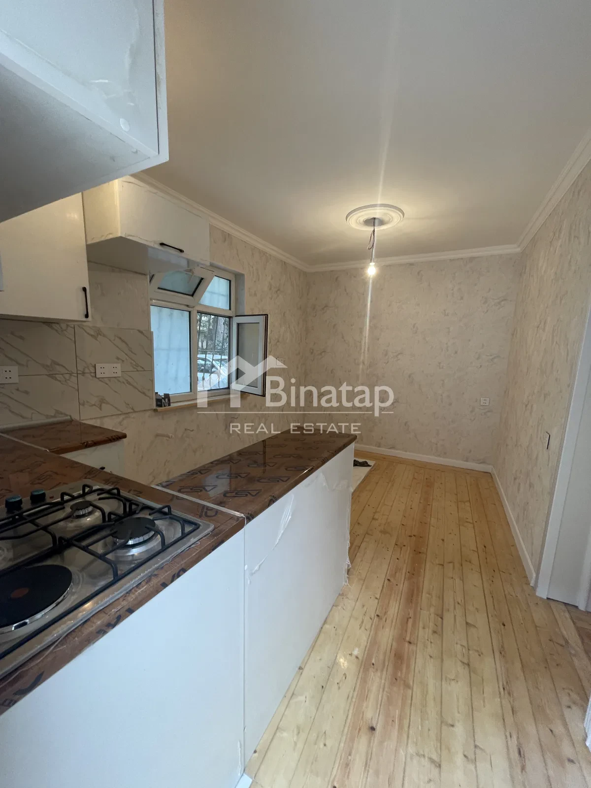 Satılır 2 otaqlı həyət evi / bağ evi 30 m², 28 May m. — şəkil 1