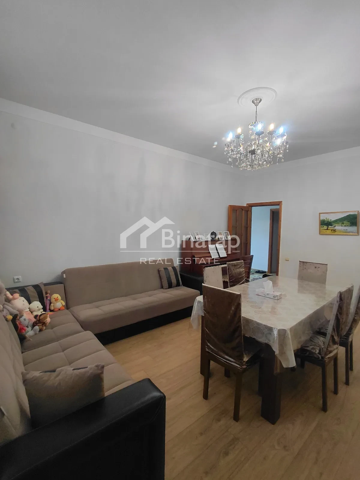 Продаётся 2-комн. квартира 72 м², м. Мемар Аджеми — фото 1